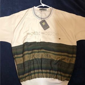 Vintage large top. Beautiful detail on the embroidery. L size. Originally $1980